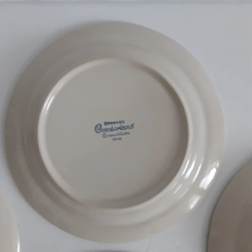 4 Cumberland Stoneware Brambleberry Japan Salad Plate Appetizers Cottage Country